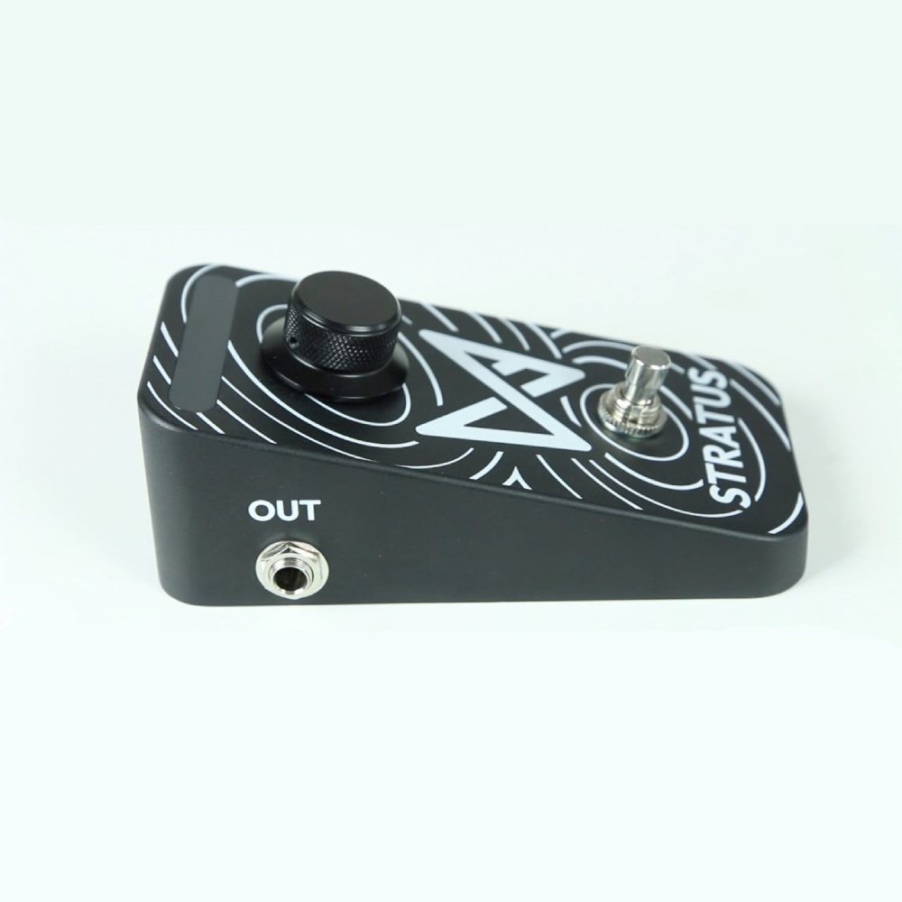 Беспроводная педаль для электрогитары. Chaos Audio Stratus